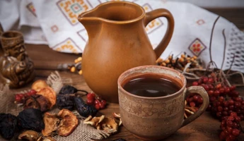 Узвари та компоти