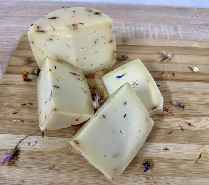 Сир «Квітучий» 100 г - 100shop - 2